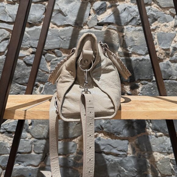 Balenciaga 2024 Beige Arena Leather Medium Le City Bag - Picture 3 of 16